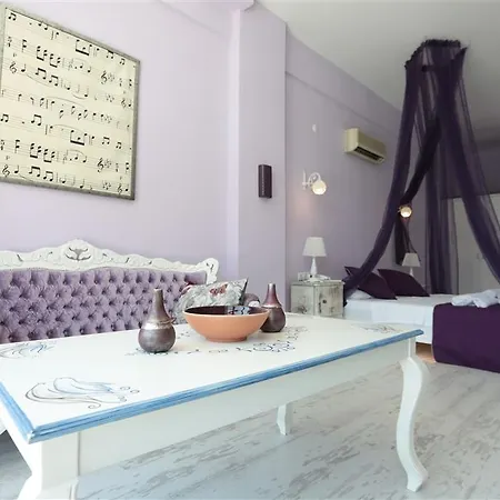 호텔 Tinika Butik Çeşme